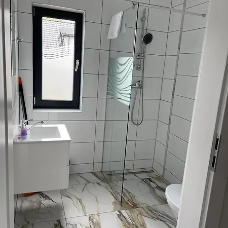 Pod Jodlami Apartment *
